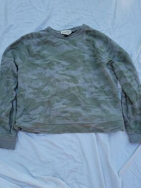 Universal Thread Camo Crewneck Sweatshirt - Olive Green